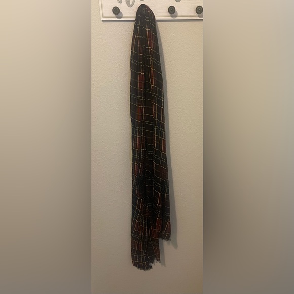 Tartan plaid wrap by Patricia Nash, lightweight oversized scarf with fringe - Picture 7 of 8
